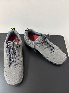 Men's Outdoor Hiking Shoes Gray Lace-Up EU42 US Size 8.5/9 women’s size 10.5/11